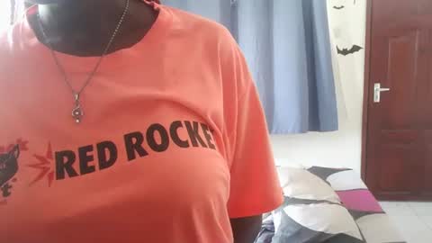 Snapshot of prettyziya chatting on 11/18/25, 09:36 zlya online show from 11/18/25, 09:36