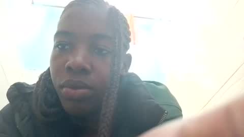 prettyzuzu online show from 10/15/25, 09:31