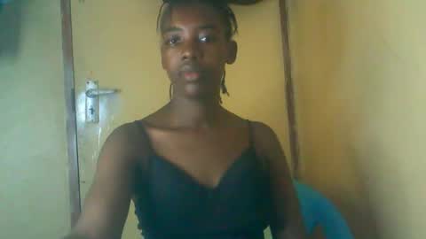 prettyzuzu online show from 11/19/25, 06:35