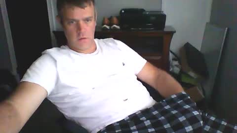 Snapshot of primetimeride chatting on 09/24/25, 05:05 primetimeride online show from 09/24/25, 05:05