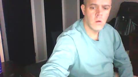 Snapshot of primetimeride chatting on 11/26/25, 07:15 primetimeride online show from 11/26/25, 07:15