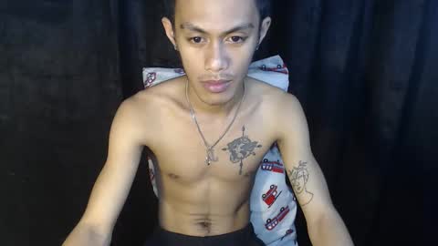 Snapshot of prince_gray69 chatting on 10/16/25, 06:36 Prince online show from 10/16/25, 06:36
