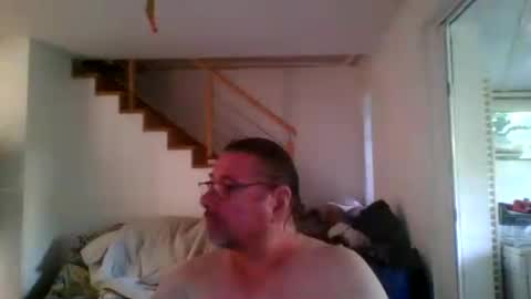 chris online show from 06/25/26, 06:40