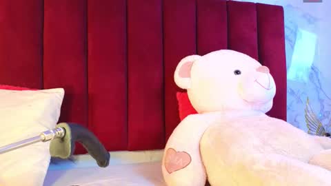 Snapshot of prince_poppy_ chatting on 11/05/25, 09:04 PRINCEPOPPY online show from 11/05/25, 09:04