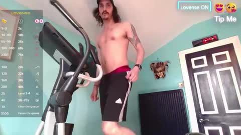 Snapshot of prince_raphael chatting on 09/11/25, 11:43 Riffraff online show from 09/11/25, 11:43