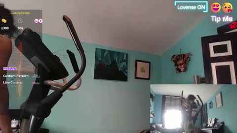 Snapshot of prince_raphael chatting on 09/29/25, 11:04 Riffraff online show from 09/29/25, 11:04