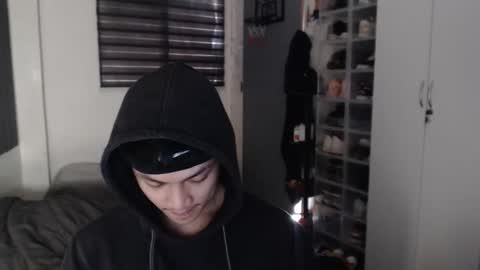 Snapshot of princeadrianx chatting on 02/28/26, 07:53 Prince Adrian online show from 02/28/26, 07:53