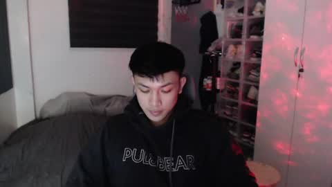 Snapshot of princeadrianx chatting on 06/28/26, 04:35 Prince Adrian online show from 06/28/26, 04:35
