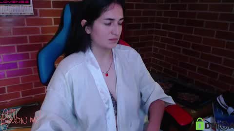 Leia online show from 02/11/25, 01:30