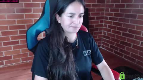 Leia online show from 11/27/25, 03:58