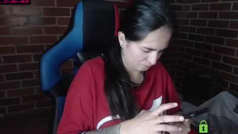 Snapshot of princesa_leia_zathur chatting on 06/22/26, 10:56 Leia online show from 06/22/26, 10:56
