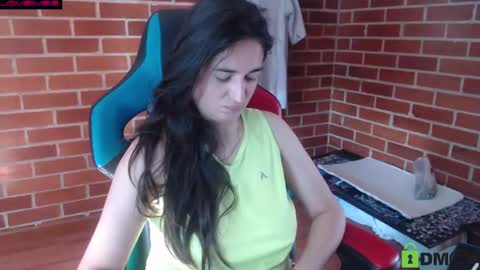 Snapshot of princesa_leia_zathur chatting on 07/08/26, 02:43 Leia online show from 07/08/26, 02:43