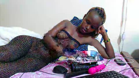 Shan online show from 12/15/25, 07:12