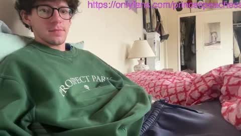 Peaches online show from 10/28/25, 04:53