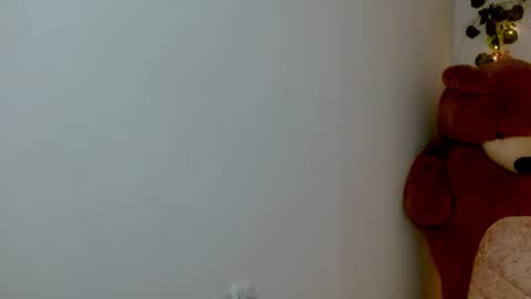 Snapshot of princess_280119 chatting on 02/23/26, 12:35 princess_280119 online show from 02/23/26, 12:35