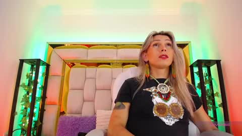 Snapshot of princess_helena_ chatting on 01/10/25, 02:25 princess helena online show from 01/10/25, 02:25