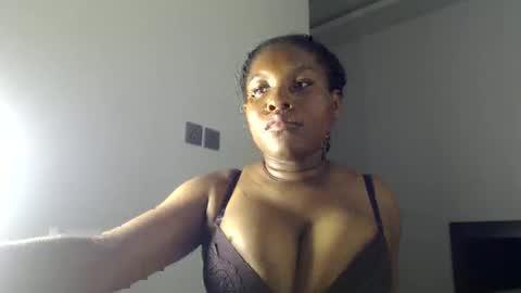 Karina online show from 04/11/26, 08:02