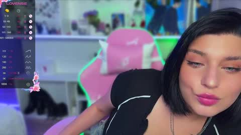 Lina online show from 01/11/25, 03:09