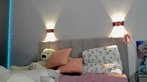 Princess Diana online show from 01/04/25, 01:10