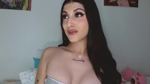 Sophie online show from 02/08/26, 05:11