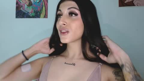 Sophie online show from 03/11/26, 07:58