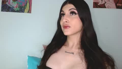 Sophie online show from 03/18/26, 10:07