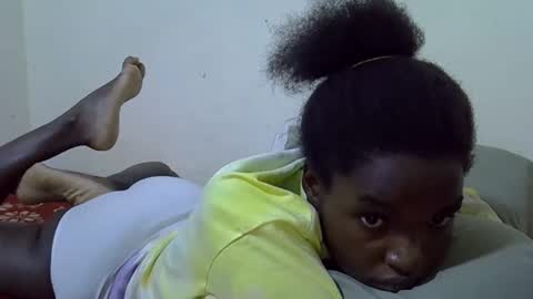 princess_scovia online show from 04/08/26, 07:36