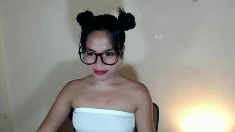 Snapshot of princess_yurie chatting on 03/02/25, 11:20 Yurie online show from 03/02/25, 11:20