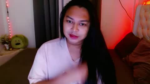 Snapshot of princessaimi69 chatting on 01/23/25, 11:37 Aimi online show from 01/23/25, 11:37