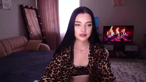 princessamira1 online show from 05/25/26, 06:41