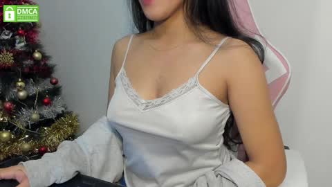 Snapshot of princesse_katey chatting on 12/13/24, 03:54 miss me check out my YT online show from 12/13/24, 03:54