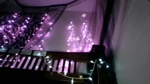 Holly love online show from 10/30/25, 05:20