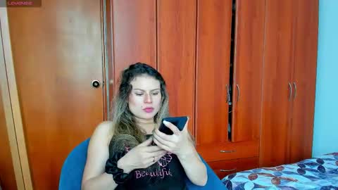 Snapshot of princessmariana25 chatting on 03/17/26, 06:33 princessmariana25 online show from 03/17/26, 06:33