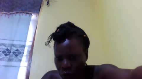 Snapshot of princessmiles2 chatting on 06/20/26, 12:30 phelly online show from 06/20/26, 12:30