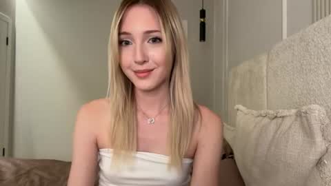 Snapshot of princessmood chatting on 07/18/26, 04:55 Kate online show from 07/18/26, 04:55
