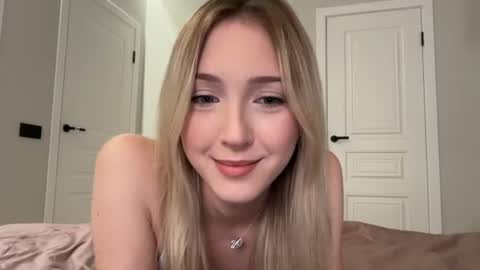Snapshot of princessmood chatting on 07/19/26, 04:11 Kate online show from 07/19/26, 04:11