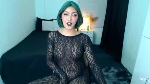 Love online show from 03/11/25, 10:07