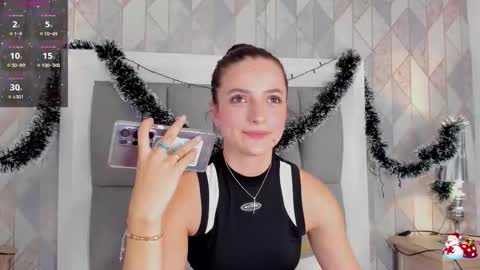 Marcela online show from 12/19/25, 07:10