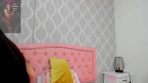 Snapshot of princsgirl_ chatting on 06/21/26, 05:04 Marcela online show from 06/21/26, 05:04