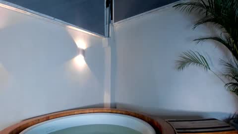 prissi_rivas online show from 11/16/25, 04:51