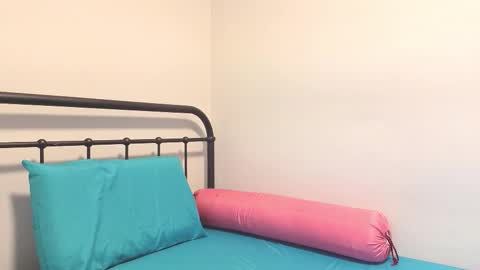 PrittiDitti online show from 11/25/25, 02:00