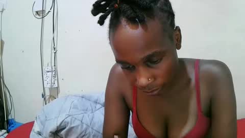 pritty_amber online show from 04/16/26, 09:39