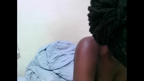 pritty_amber online show from 05/18/26, 04:57