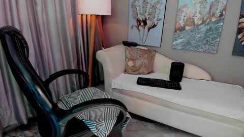 Snapshot of priya_rose chatting on 11/28/25, 07:49 Priya Rose online show from 11/28/25, 07:49