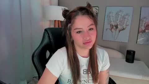 Snapshot of priya_rose chatting on 06/27/26, 10:09 Priya Rose online show from 06/27/26, 10:09