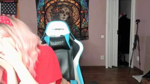 Di online show from 04/21/26, 04:52