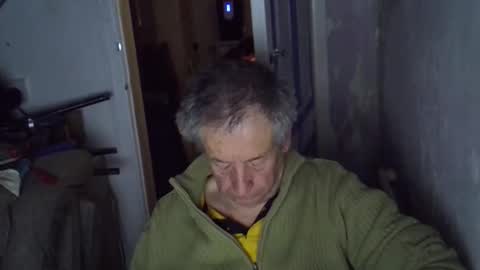 projectorepson online show from 12/01/25, 06:35