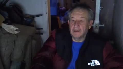 Snapshot of projectorepson chatting on 12/22/25, 07:38 projectorepson online show from 12/22/25, 07:38