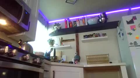 Properfuct online show from 10/14/25, 09:48