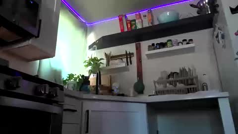 Properfuct online show from 10/16/25, 07:59